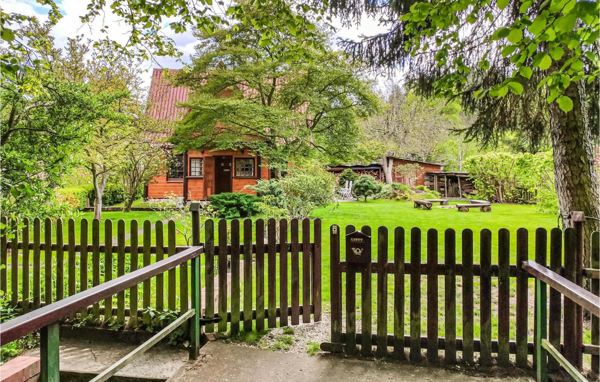 3 Bedroom Lovely Home In Нове-Варпно Экстерьер фото